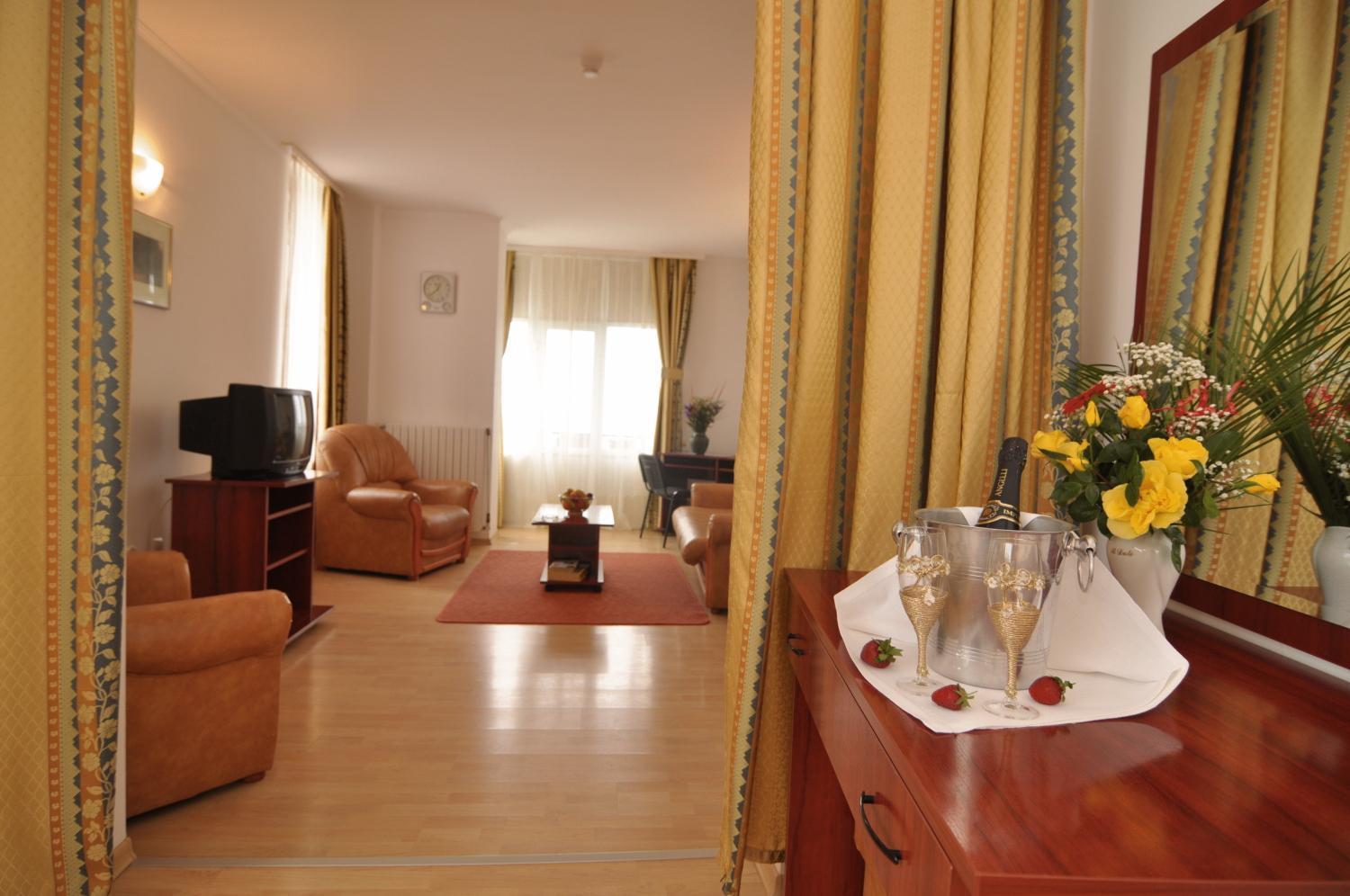 Dali Hotel Neptun Dış mekan fotoğraf